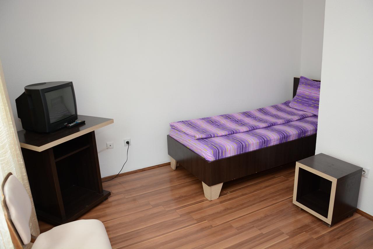 Mm Narcis Bed and Breakfast Vlasina Rid Exteriör bild