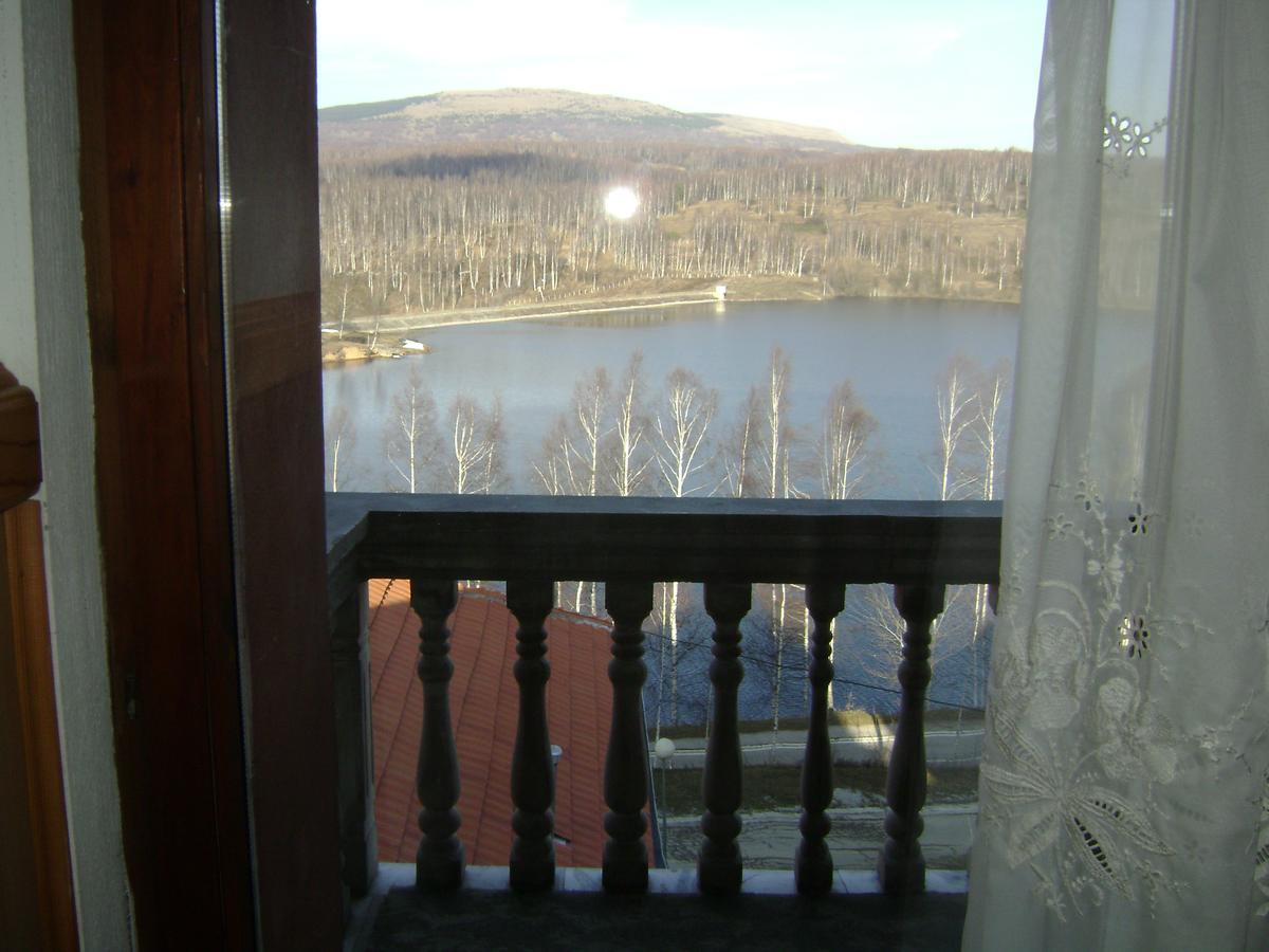 Mm Narcis Bed and Breakfast Vlasina Rid Exteriör bild