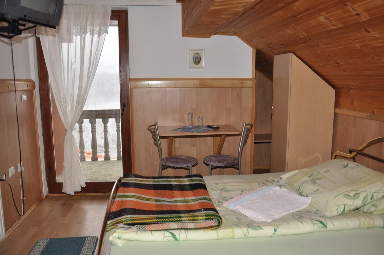 Mm Narcis Bed and Breakfast Vlasina Rid Exteriör bild