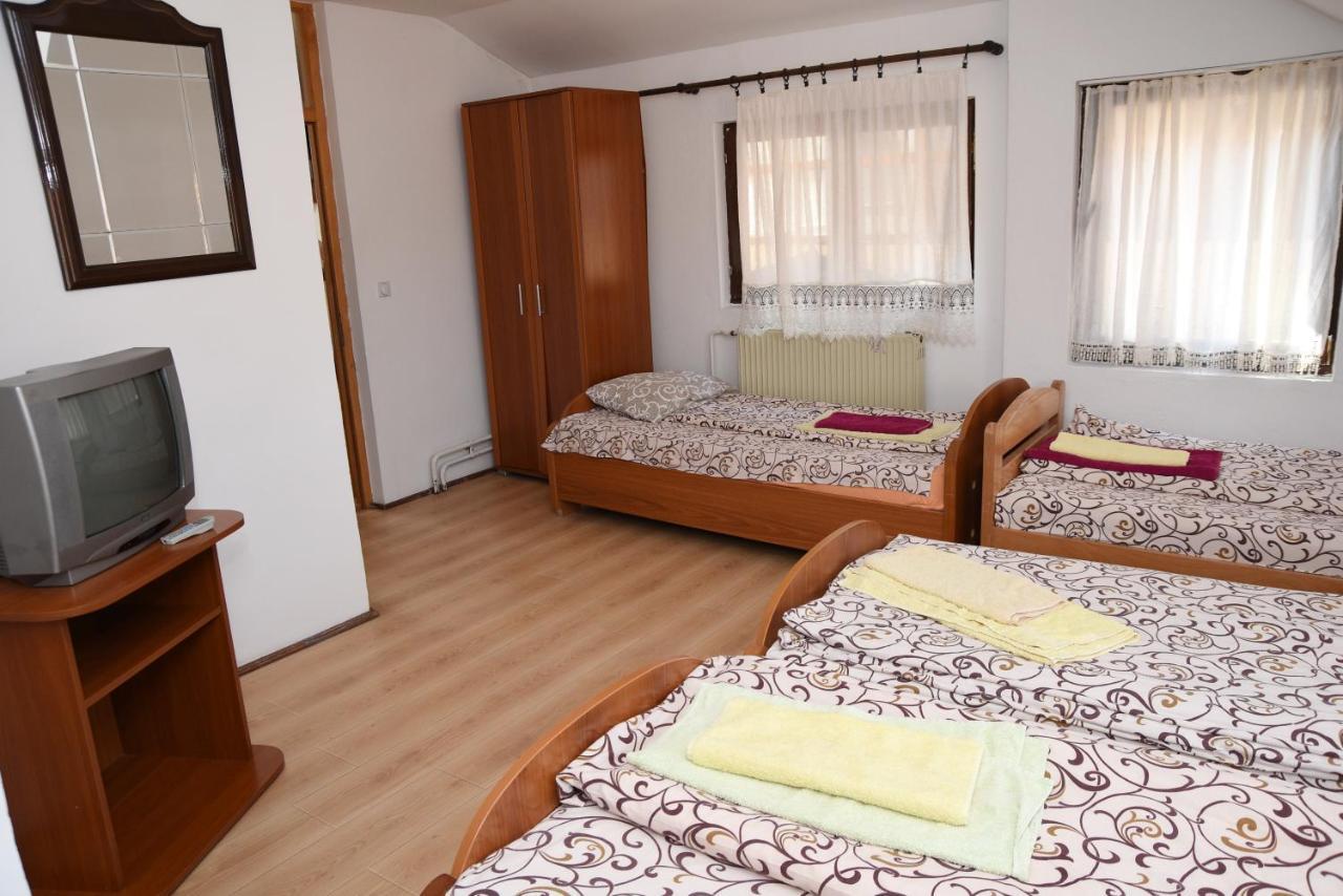 Mm Narcis Bed and Breakfast Vlasina Rid Exteriör bild