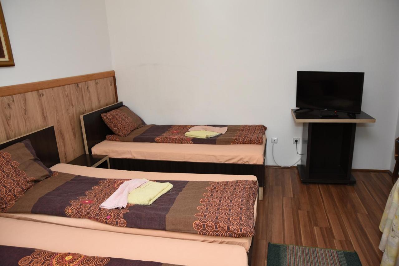 Mm Narcis Bed and Breakfast Vlasina Rid Exteriör bild