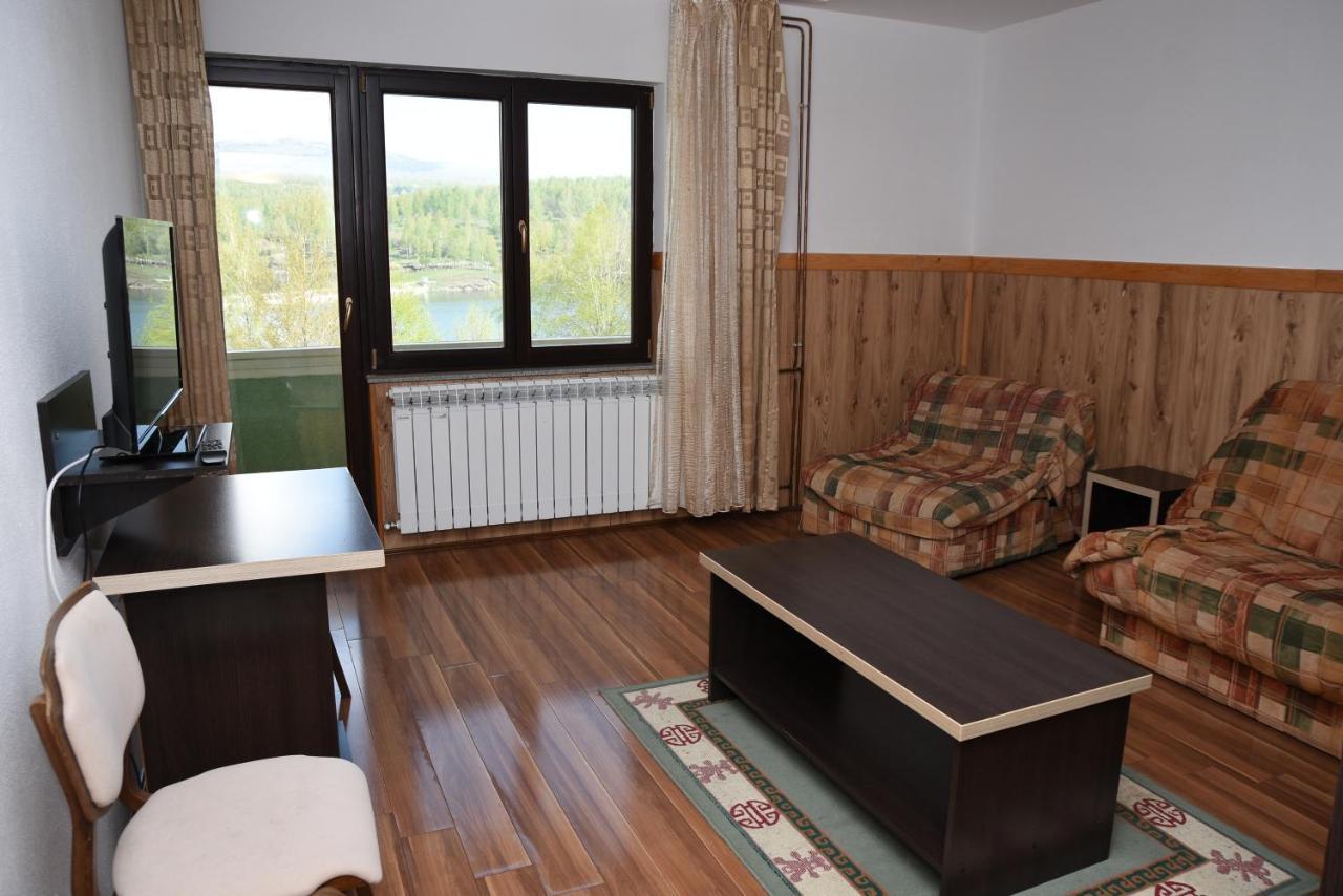 Mm Narcis Bed and Breakfast Vlasina Rid Exteriör bild
